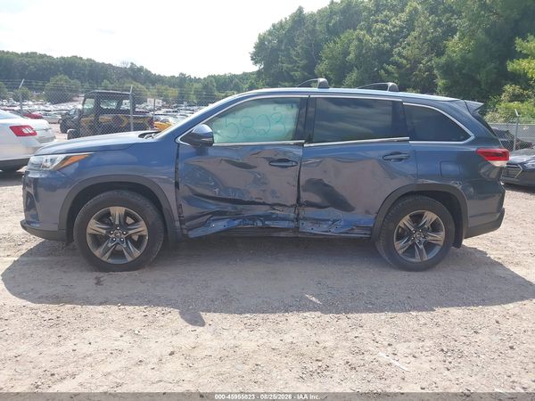 2017 TOYOTA HIGHLANDER LIMITED PLATINUM