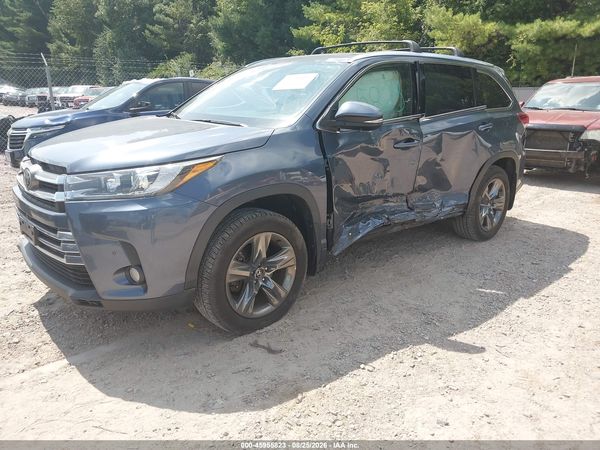 2017 TOYOTA HIGHLANDER LIMITED PLATINUM