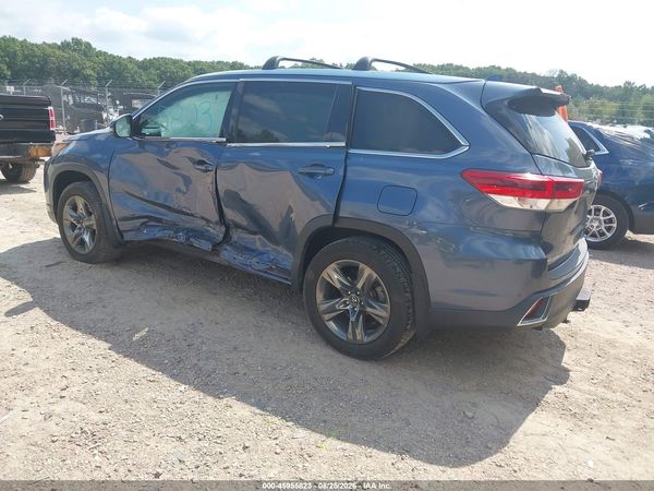 2017 TOYOTA HIGHLANDER LIMITED PLATINUM