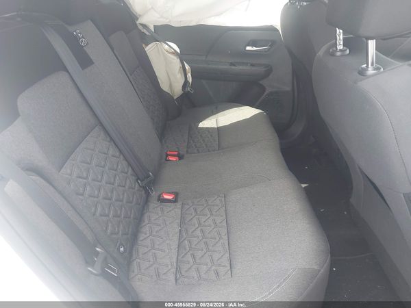 2025 NISSAN KICKS SV FWD — I8