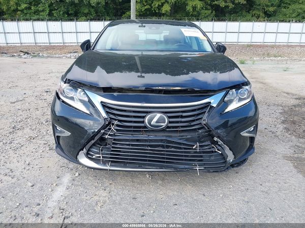 2017 LEXUS ES 350 — I153