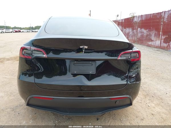 2025 TESLA MODEL Y — I119