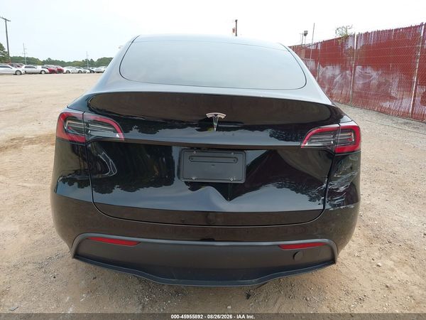 2025 TESLA MODEL Y — I152