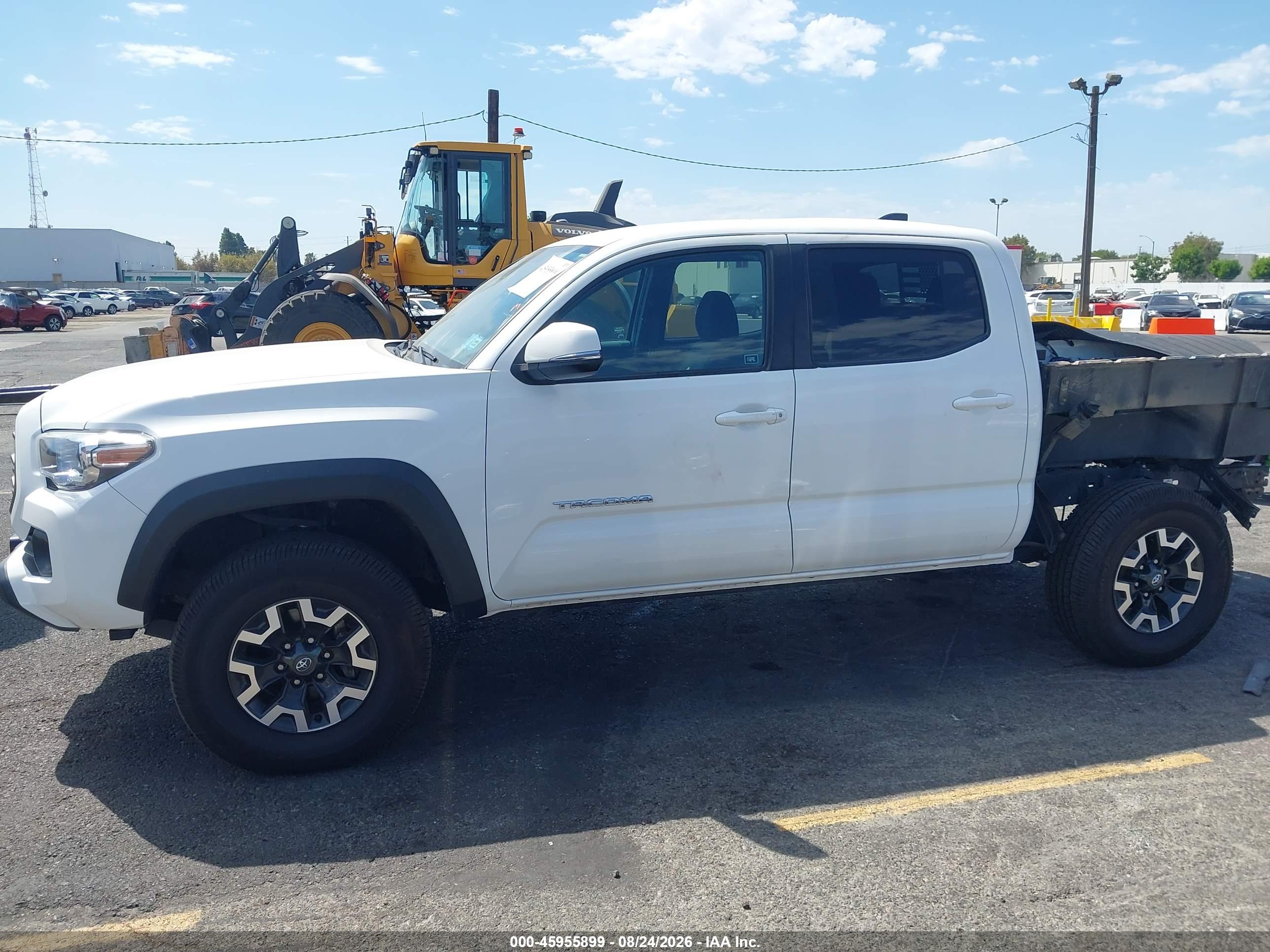 2023 TOYOTA TACOMA TRD OFF ROAD