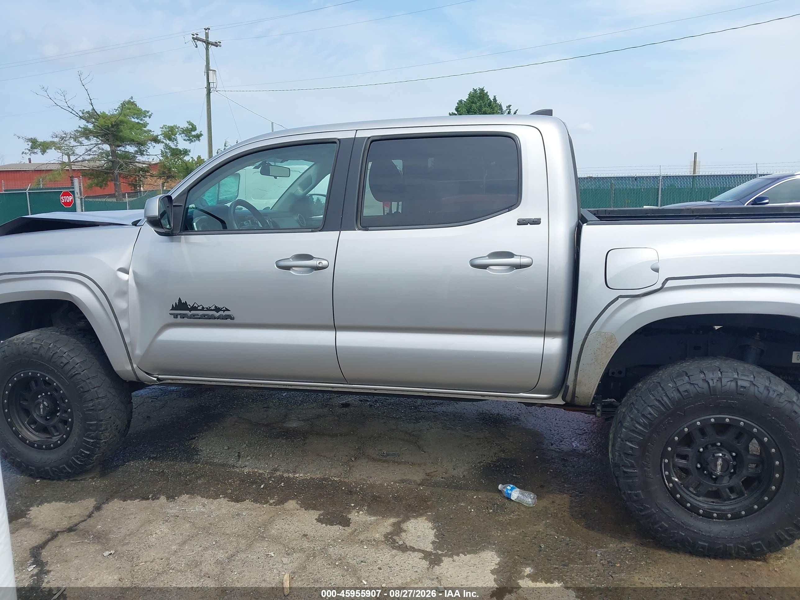 2016 TOYOTA TACOMA SR5 V6