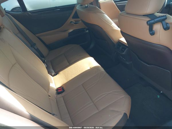 2021 LEXUS ES 300H ULTRA LUXURY