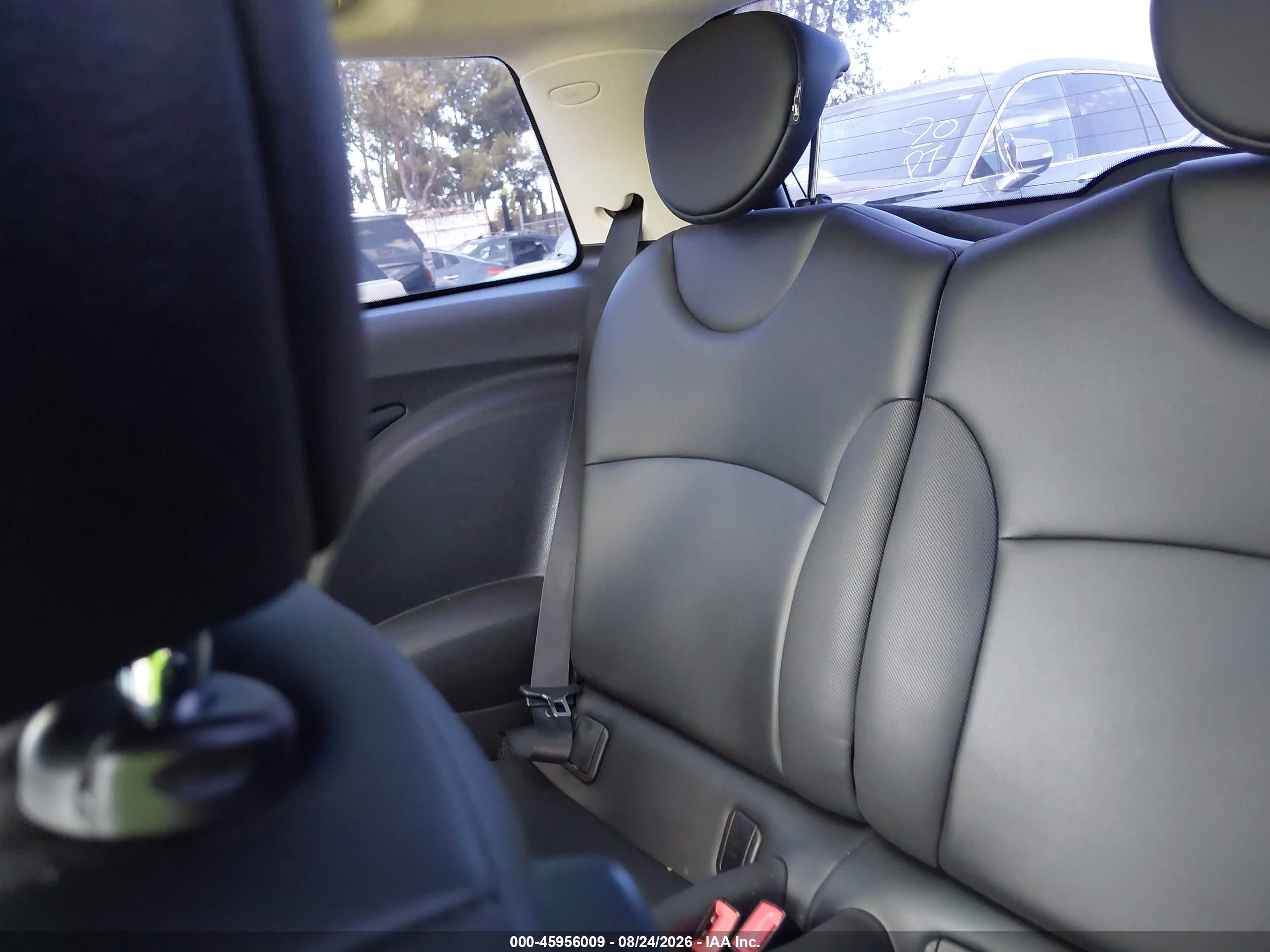 2013 MINI HARDTOP COOPER