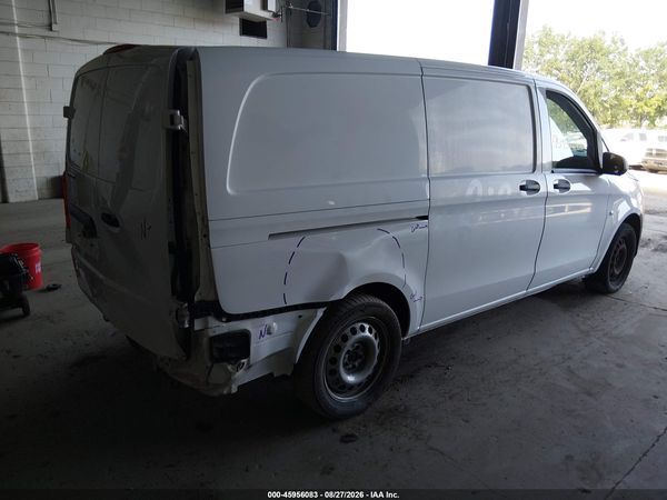 2016 MERCEDES-BENZ METRIS — I4