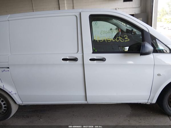 2016 MERCEDES-BENZ METRIS — I116