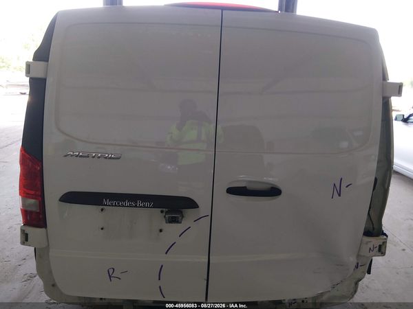 2016 MERCEDES-BENZ METRIS — I119