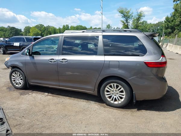 2016 TOYOTA SIENNA XLE 8 PASSENGER