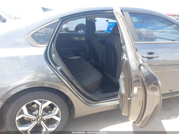 2019 KIA FORTE LXS — I8