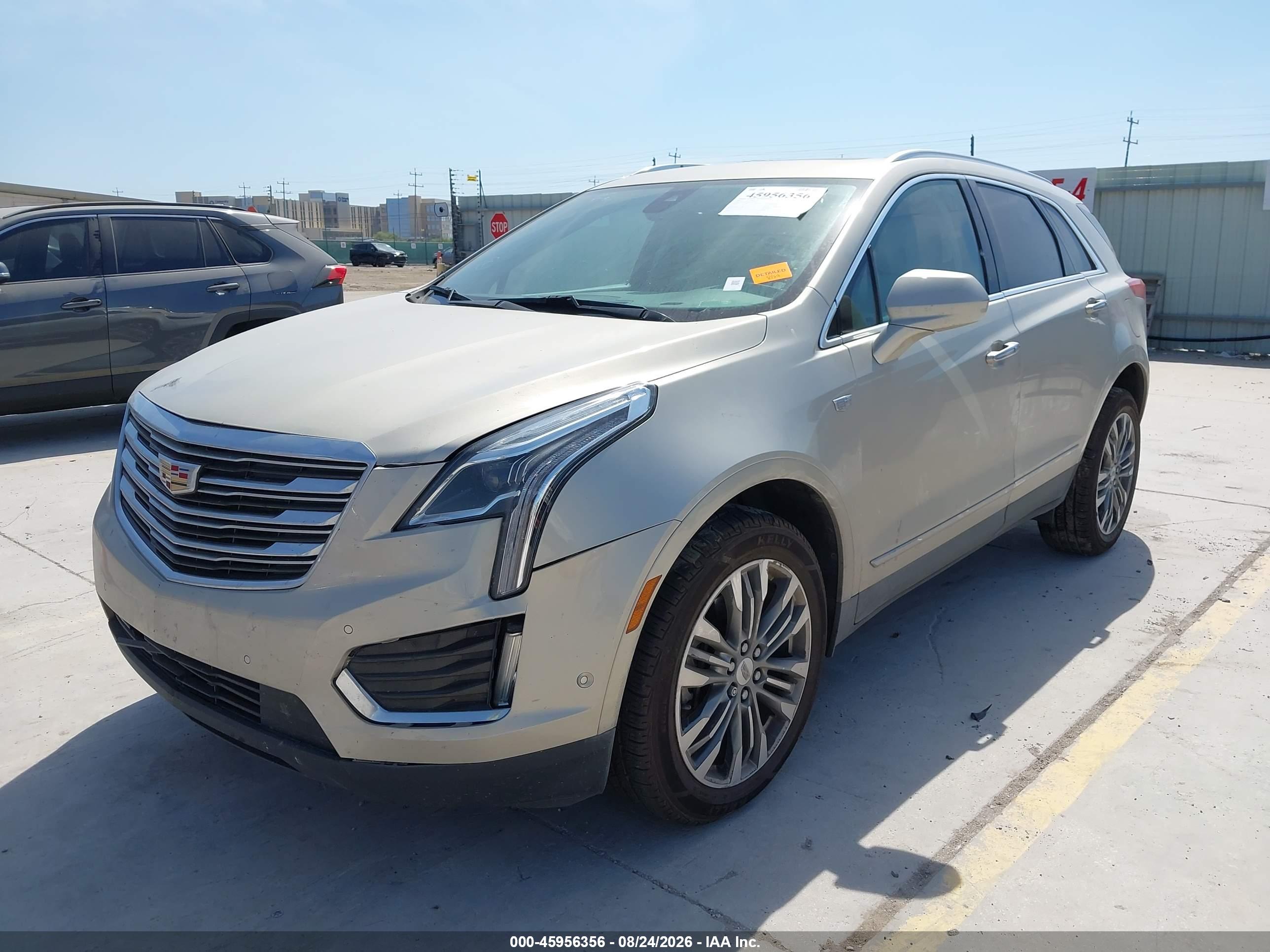 2017 CADILLAC XT5 PREMIUM LUXURY — I2