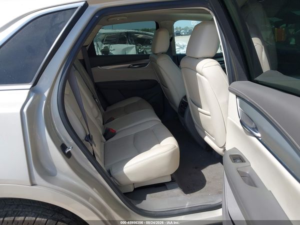 2017 CADILLAC XT5 PREMIUM LUXURY — I8
