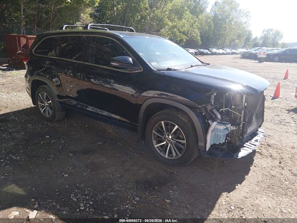 2018 TOYOTA HIGHLANDER XLE