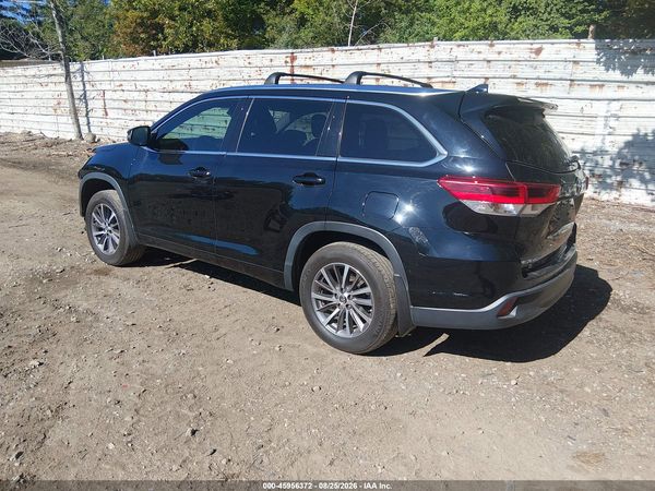 2018 TOYOTA HIGHLANDER XLE