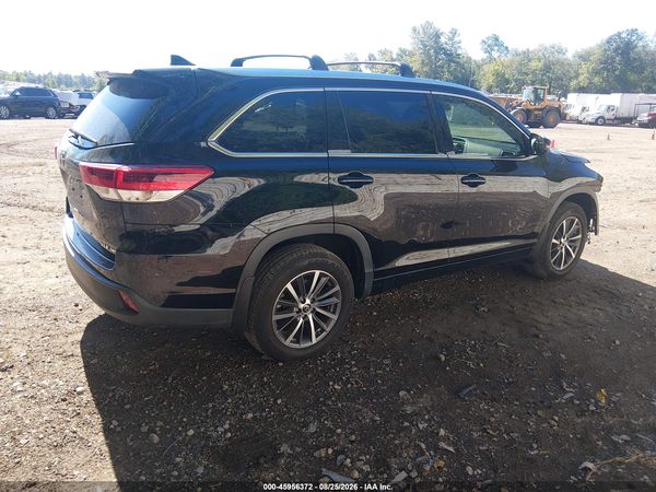 2018 TOYOTA HIGHLANDER XLE