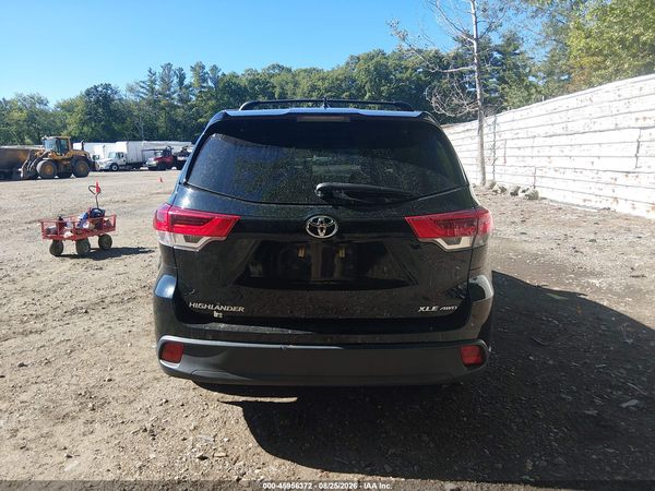 2018 TOYOTA HIGHLANDER XLE