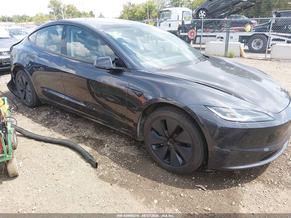 2025 TESLA MODEL 3 — I1