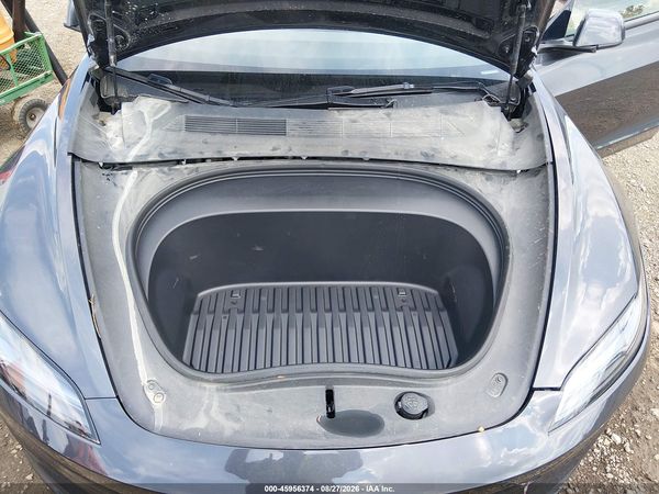 2025 TESLA MODEL 3 — I10