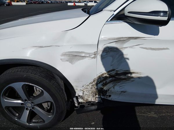 2016 MERCEDES-BENZ GLC 300 GLC300 — I6