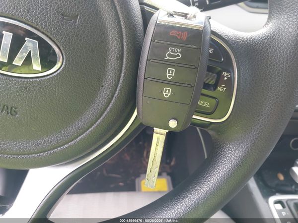 2017 KIA SPORTAGE LX
