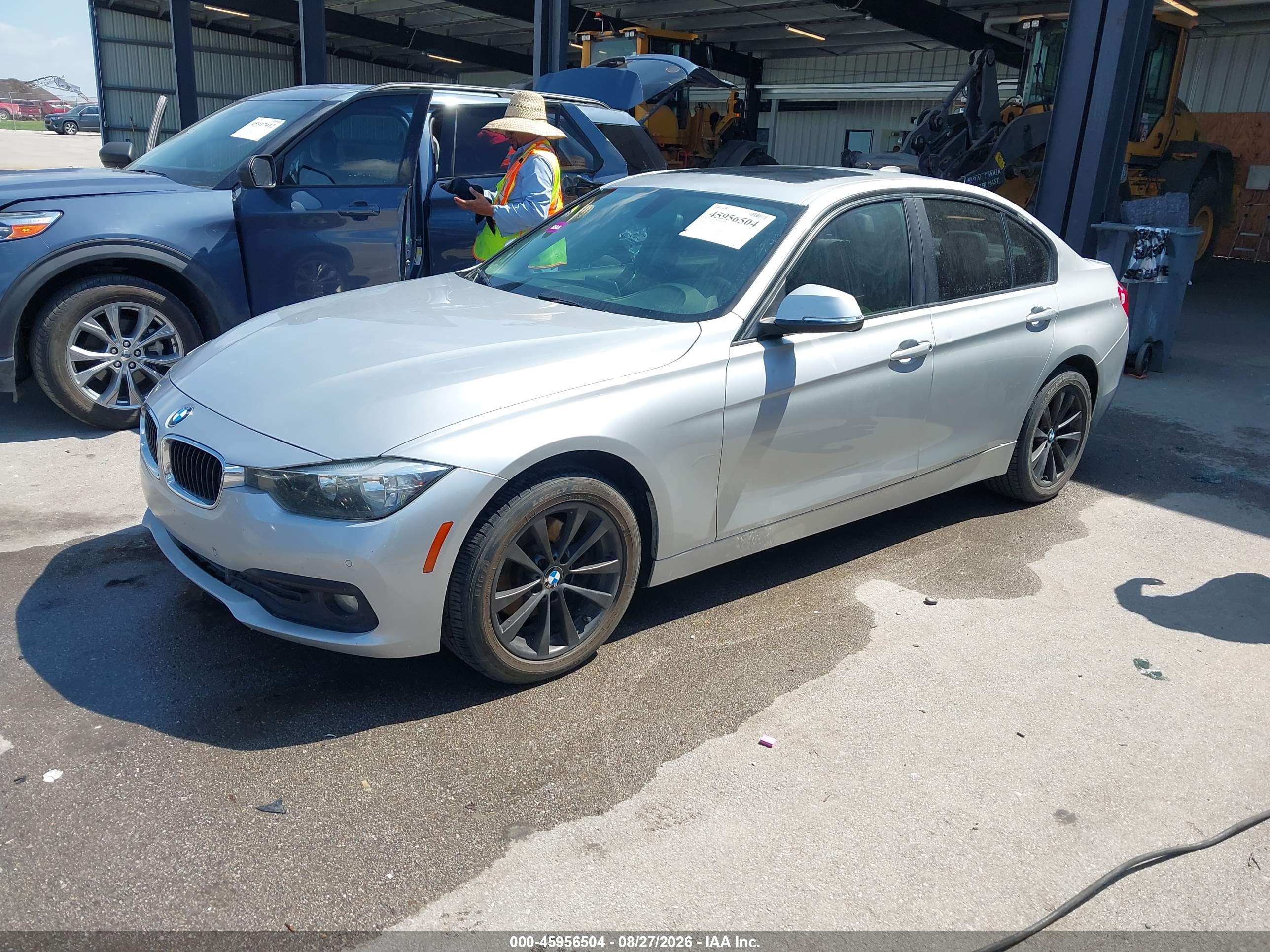 2017 BMW 320I SA — I2