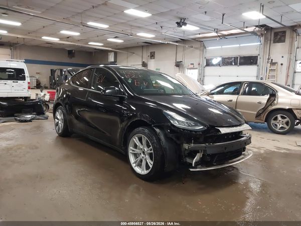 2023 TESLA MODEL Y — I1