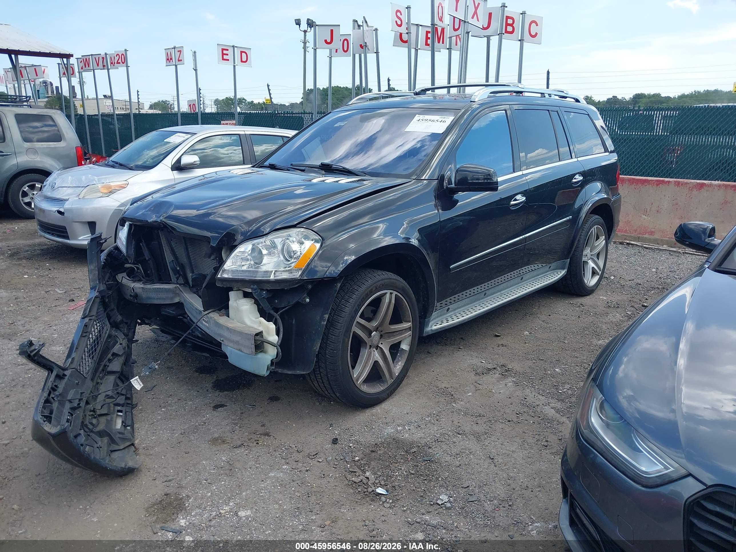 2012 MERCEDES-BENZ GL 550 4MATIC — I2