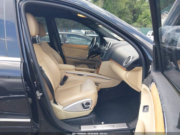 2012 MERCEDES-BENZ GL 550 4MATIC — I5