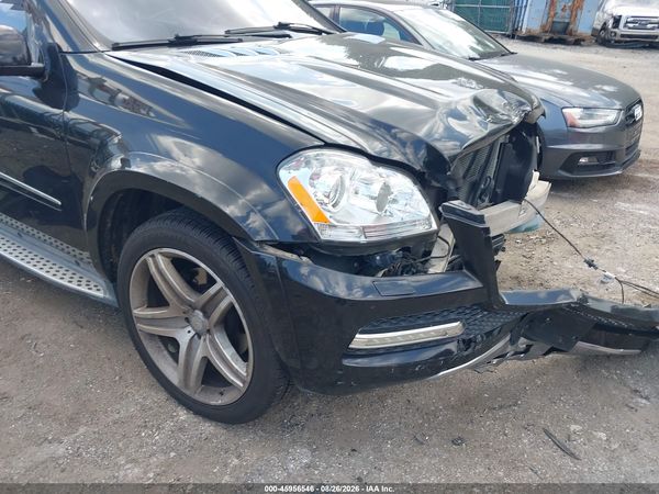 2012 MERCEDES-BENZ GL 550 4MATIC — I153