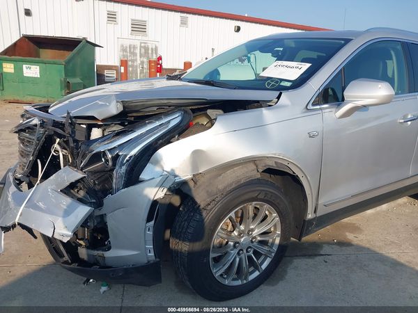 2017 CADILLAC XT5 LUXURY — I153