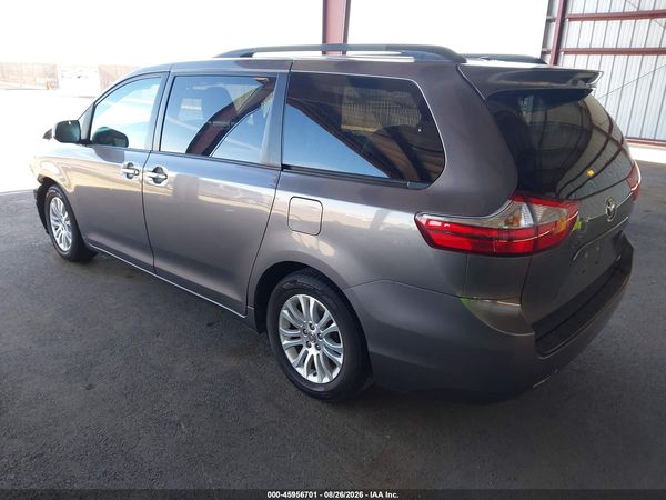 2016 TOYOTA SIENNA XLE 8 PASSENGER