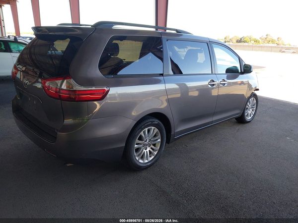 2016 TOYOTA SIENNA XLE 8 PASSENGER