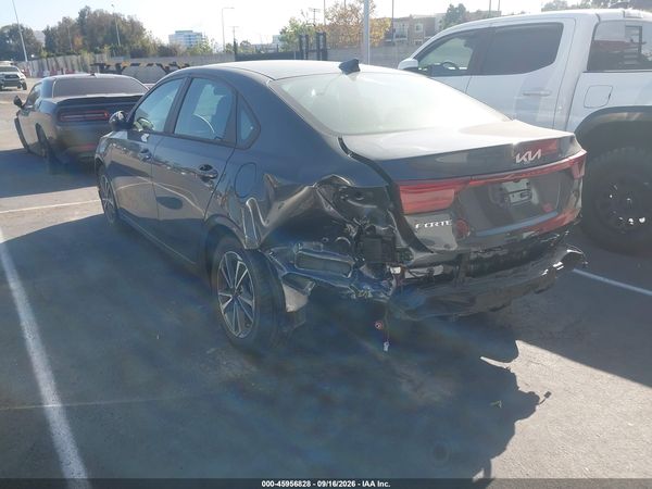 2023 KIA FORTE LXS