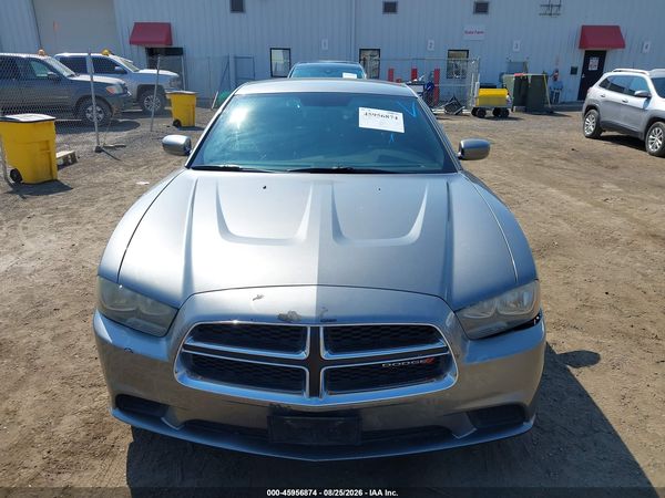 2012 DODGE CHARGER SE