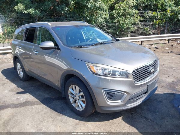 2017 KIA SORENTO 2.4L LX — I1
