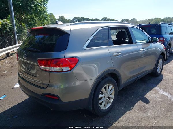 2017 KIA SORENTO — I4
