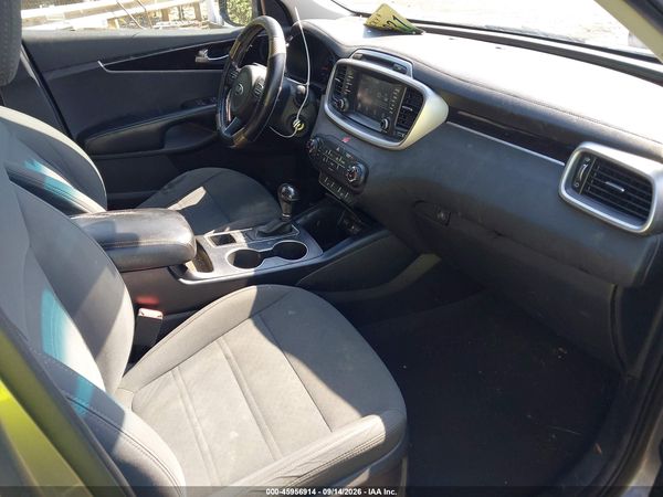 2017 KIA SORENTO 2.4L LX — I5