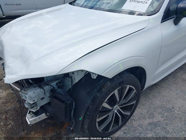 2024 VOLVO XC60 B5 PLUS DARK THEME — I6