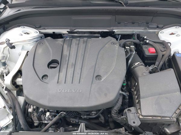 2024 VOLVO XC60 B5 PLUS DARK THEME — I10