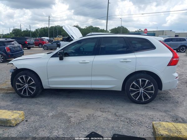 2024 VOLVO XC60 B5 PLUS DARK THEME — I117
