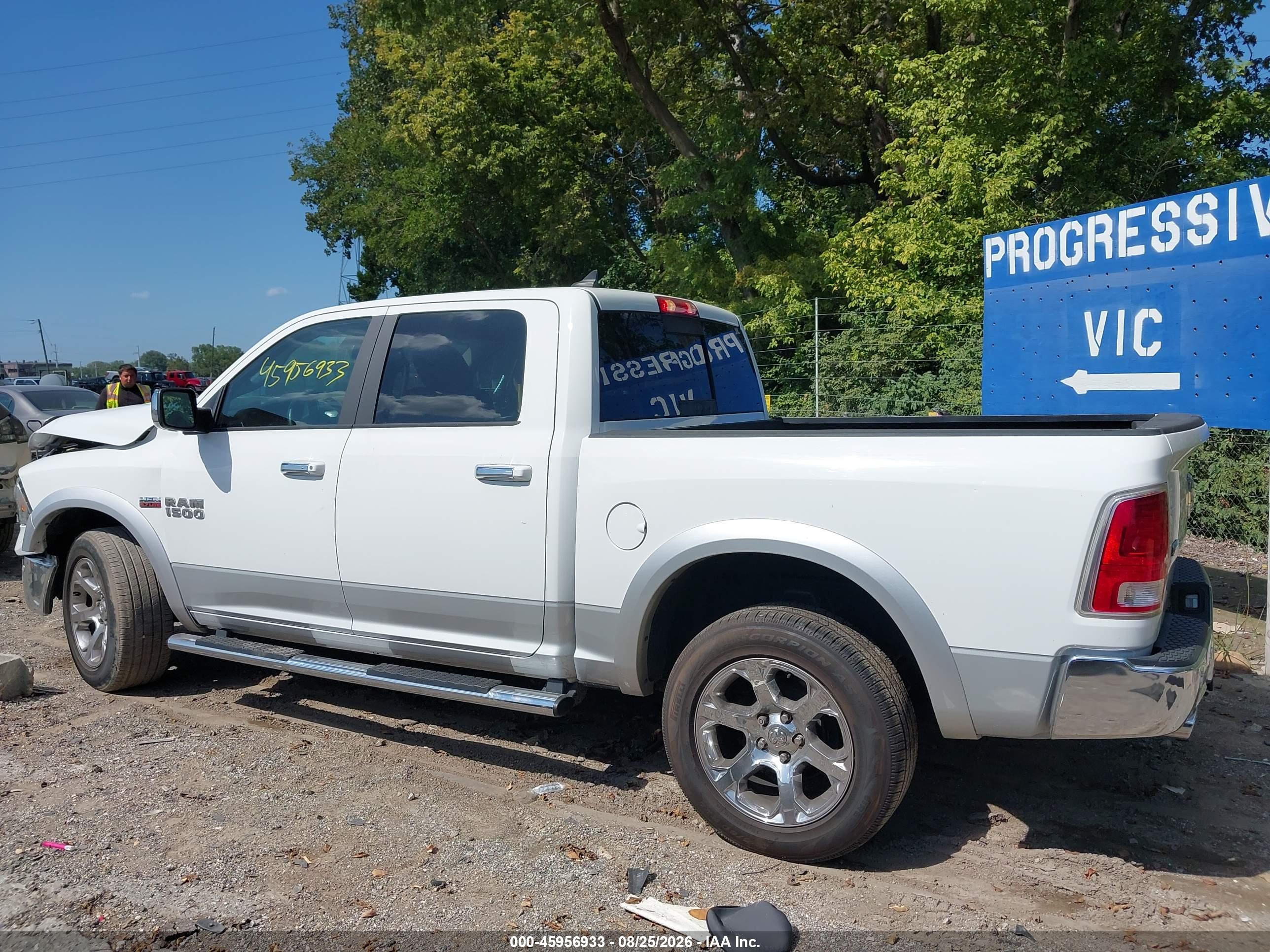2018 RAM 1500 LARAMIE  4X4 5'7 BOX