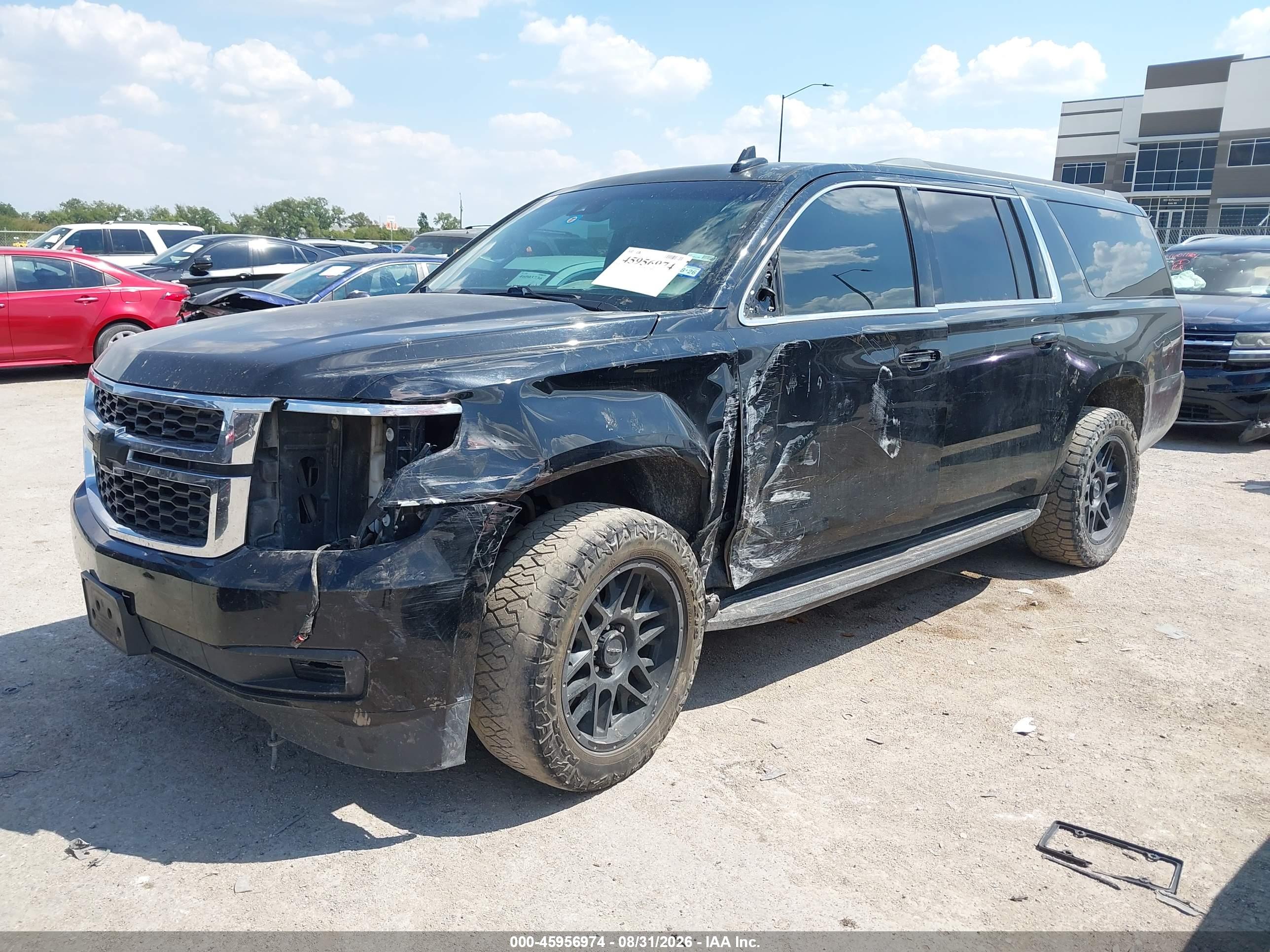 2016 CHEVROLET SUBURBAN LT — I2