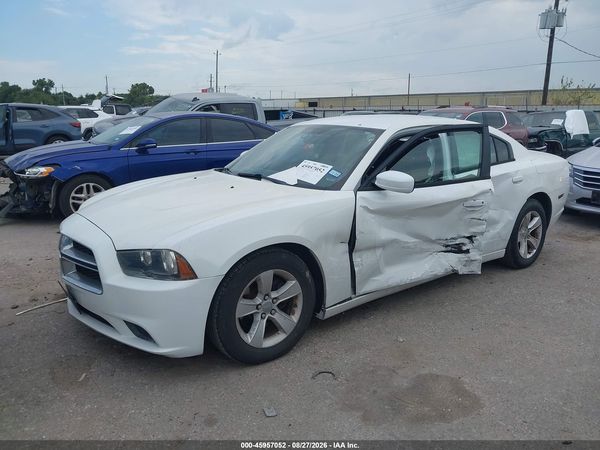 2013 DODGE CHARGER SE