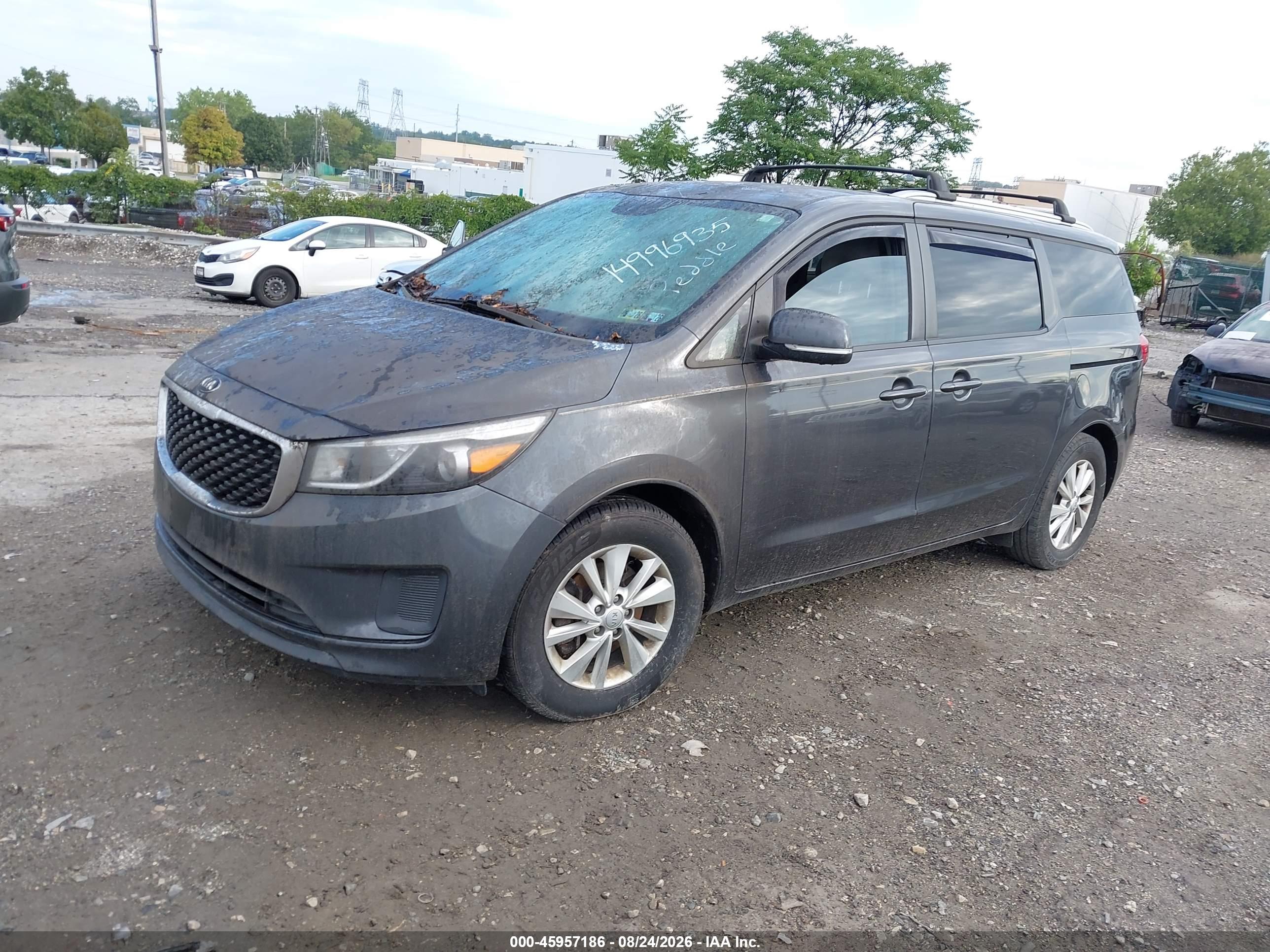 2016 KIA SEDONA LX