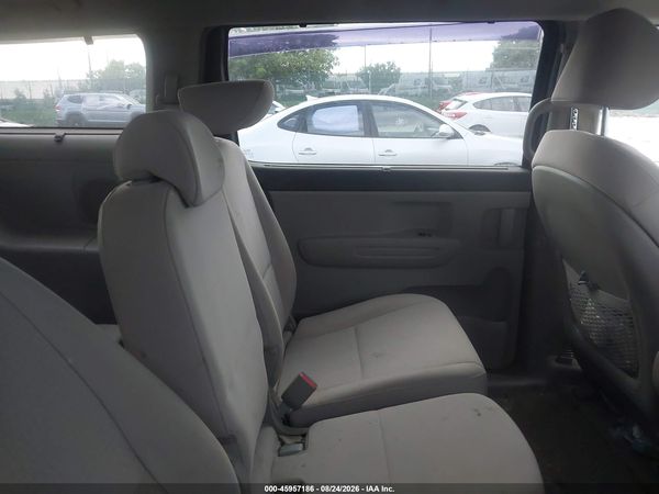 2016 KIA SEDONA LX