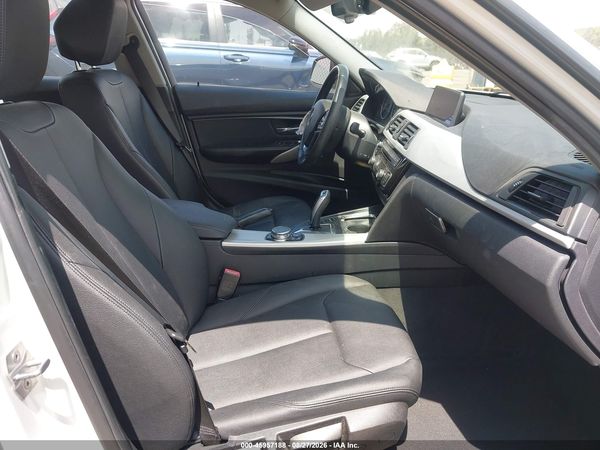 2017 BMW 320I — I5