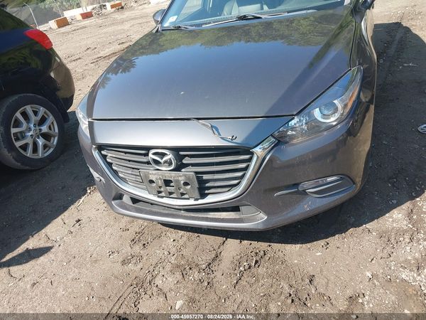 2018 MAZDA MAZDA3 TOURING