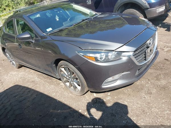 2018 MAZDA MAZDA3 TOURING